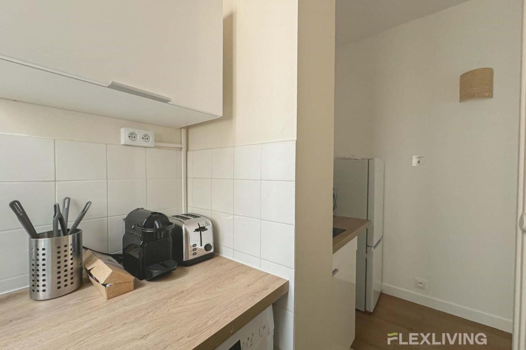 Flexliving - - Mesnil * Paris